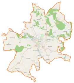 Mapa konturowa gminy Śrem, u góry nieco na prawo znajduje się punkt z opisem „Czmoń”