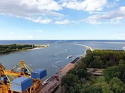 Wejście do portu w Świnoujściu