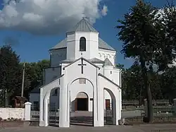 Wjazd na teren kościoła