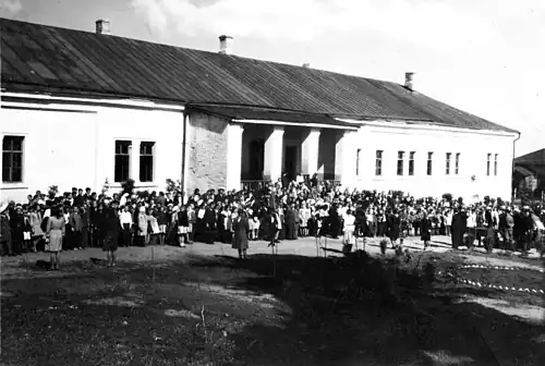 Budynek szkolny – dawne warsztaty Scholza (1950)