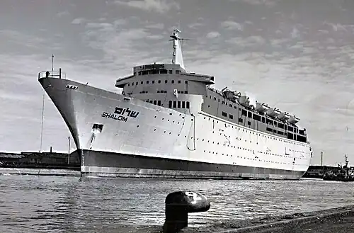 Luksusowy wycieczkowiec „Szalom”﻿(inne języki) (1964), ostatni statek pasażerski we flocie ZIM