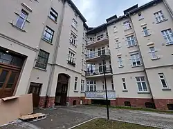 Tylna elewacja kamienicy wraz z oficyną