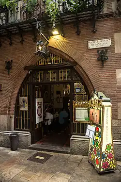 Wejście do kawiarni Els Quatre Gats (2015)
