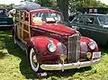 Packard 120 Woody DeLuxe (1941)