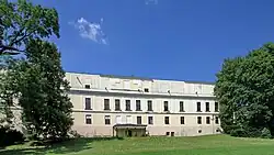 Zabytkowy pałac we Frysztacie