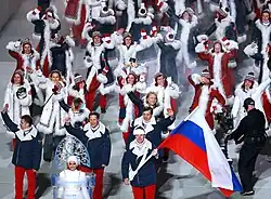 Ceremonia otwarcia Zimowych Igrzysk Olimpijskich 2014 – na płytę stadionu wchodzi reprezentacja olimpijska Rosji