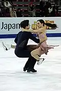 Podnoszenie stacjonarne (Tessa Virtue / Scott Moir)
