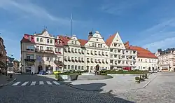 Rynek w Dusznikach-Zdroju, pierzeja zachodnia.