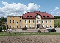 Dawny szpital na południowym stoku