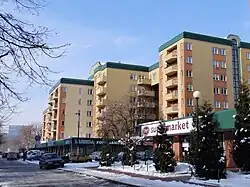 Budynek osiedla Domaniewska Nowa przy ul. Domaniewskiej 22A