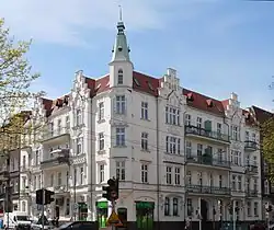 Narożnik z al. marsz. Józefa Piłsudskiego