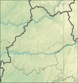 Mapa konturowa Lot, po lewej znajduje się punkt z opisem „źródło”, natomiast blisko lewej krawiędzi nieco na dole znajduje się punkt z opisem „ujście”