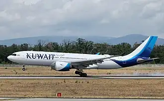 Airbus A330-841 linii Kuwait Airways startujący z Portu lotniczego Frankfurt