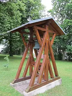 Przykościelna dzwonnica