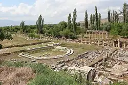 Portyk Tyberiusza na agorze