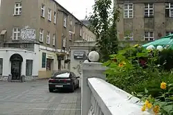 Widok od wschodu – po prawej ogródek