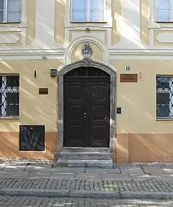 Portal z herbem Jana Thurzo, rokiem 1756