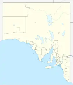 Mapa konturowa Australii Południowej, na dole po prawej znajduje się punkt z opisem „Adelaide”
