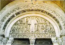 Tympanon w katedrze Saint-Lazare d'Autun.