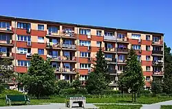 Wnętrze osiedla, blok przy ul. Stachiewicza 25