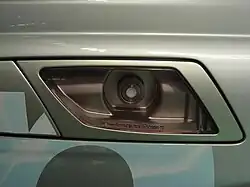 Wlew paliwa do baku samochodu