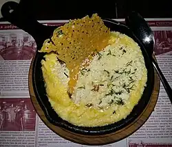 Banusz (banosz) w restauracji-piwowarni „Kumpel” we Lwowie.