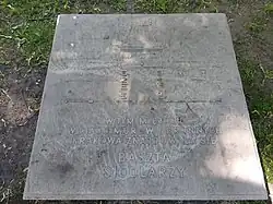 Stara tablica upamiętniająca Basztę Siodlarzy (2016)