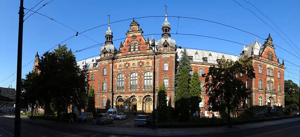 Widok od ul. Dworcowej