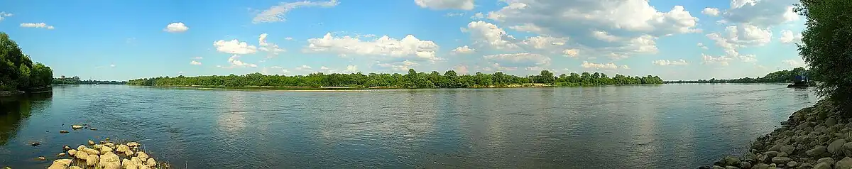 Zakole Wisły w Bydgoszczy – zachodnia kulminacja rzeki. Naprzeciw projektowany rezerwat ornitologiczny Mała Kępa Ostromecka