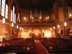 Nawa główna i organy