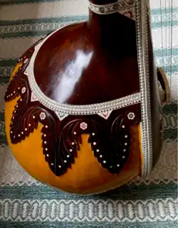 Pudło rezonansowe tanpury