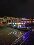 Hoi An - rzeka Thu Bon i łódki z lampionami z ujęciem miasta