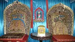 Zdobione trony Bogd-chana