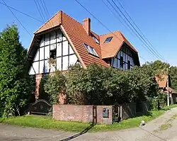 Dom w stylu cottage przy ul. Składowej 10