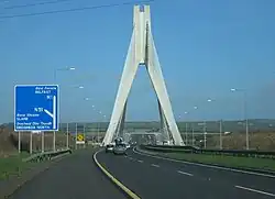 Autostrada M1 w pobliżu mostu Mary McAleese Boyne Valley Bridge
