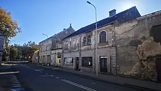 Rok 2024, opustoszały budynek