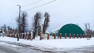 Były cmentarz, 2021, korty