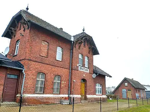 Elewacja od strony peronów