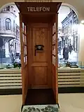 Budka telefoniczna jako element wystawy