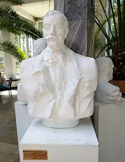 Bronisław Malewski (galeria rzeźb)