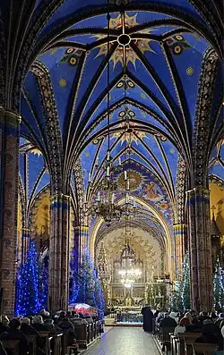 Neogotycka nawa główna