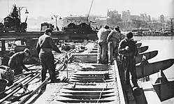 Robotnicy na budowie