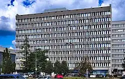 Wieżowiec przy al. Powstania Warszawskiego 10