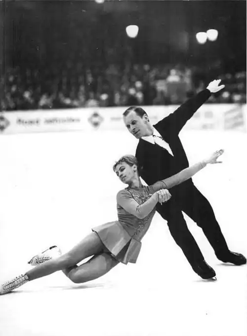 Ludmiła Biełousowa i&nbsp;Oleg Protopopow podczas występu w&nbsp;Karl-Marx-Stadt Eissporthalle, Chemnitz, 13 marca 1968