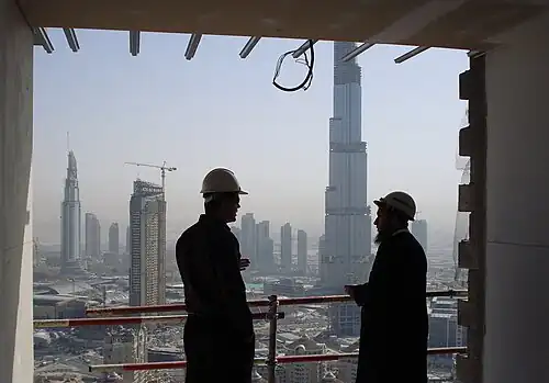 W trakcie budowy, widok na budowę Burdż Chalifa, 2008