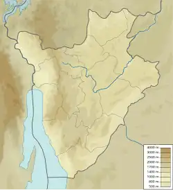Mapa konturowa Burundi, blisko centrum na lewo znajduje się czarny trójkącik z opisem „Heha”