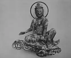 Jedna z rzeźb bosatsu