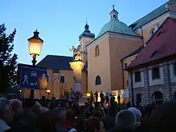 Capstrzyk i apel poległych w 2005 pod pomnikiem 15 pułku