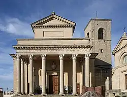 Katedra pod wezwaniem św. Marino i wieża dzwonnicy