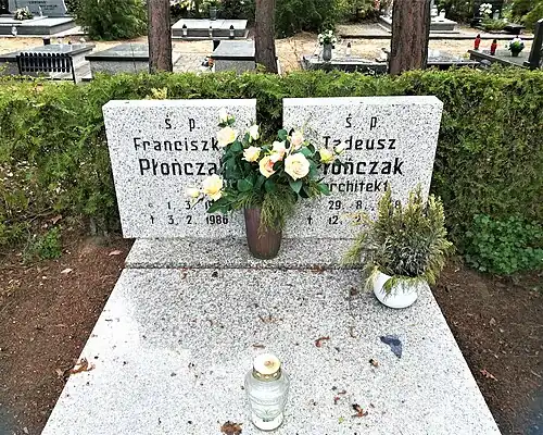 Grób na cmentarzu junikowskim